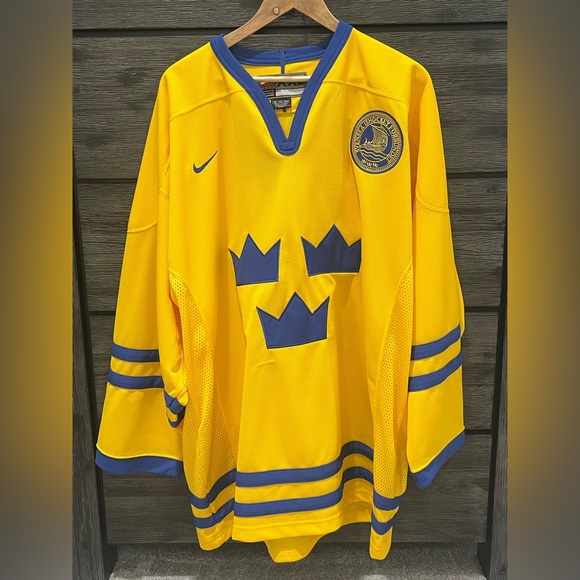 ‼️ Vintage Deadstock Nike Sweden National Hockey Team Jersey 🇸🇪🏒 - Size 2XL - Picture 2 of 9